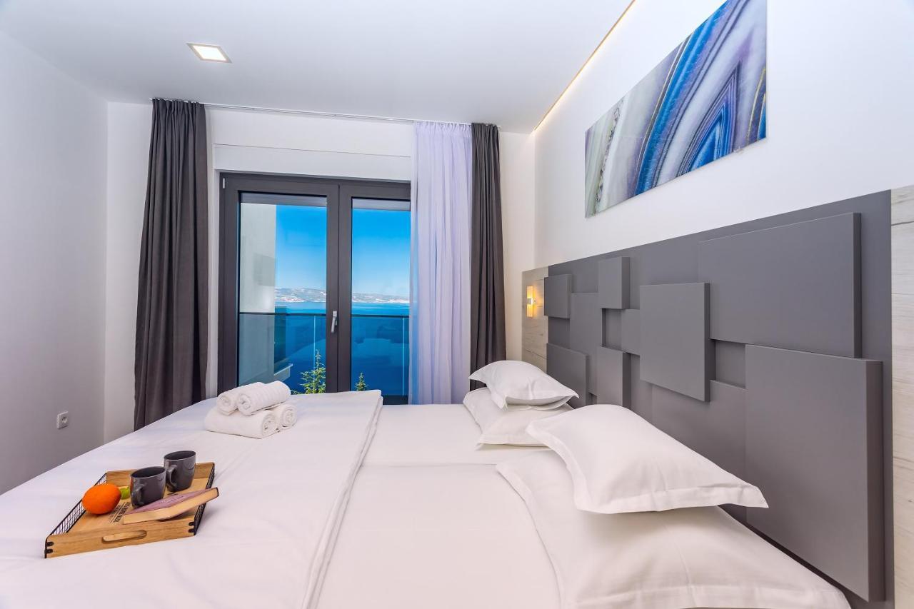 Villa Belvedere With Heated Pool, Billiards, Media Room, Sea Views,10 Pax Omiš Dış mekan fotoğraf