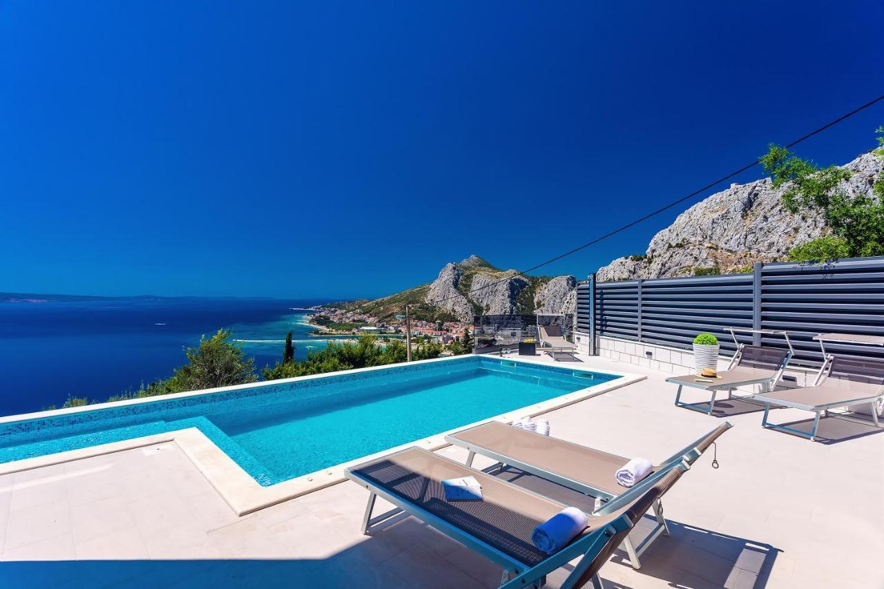 Villa Belvedere With Heated Pool, Billiards, Media Room, Sea Views,10 Pax Omiš Dış mekan fotoğraf